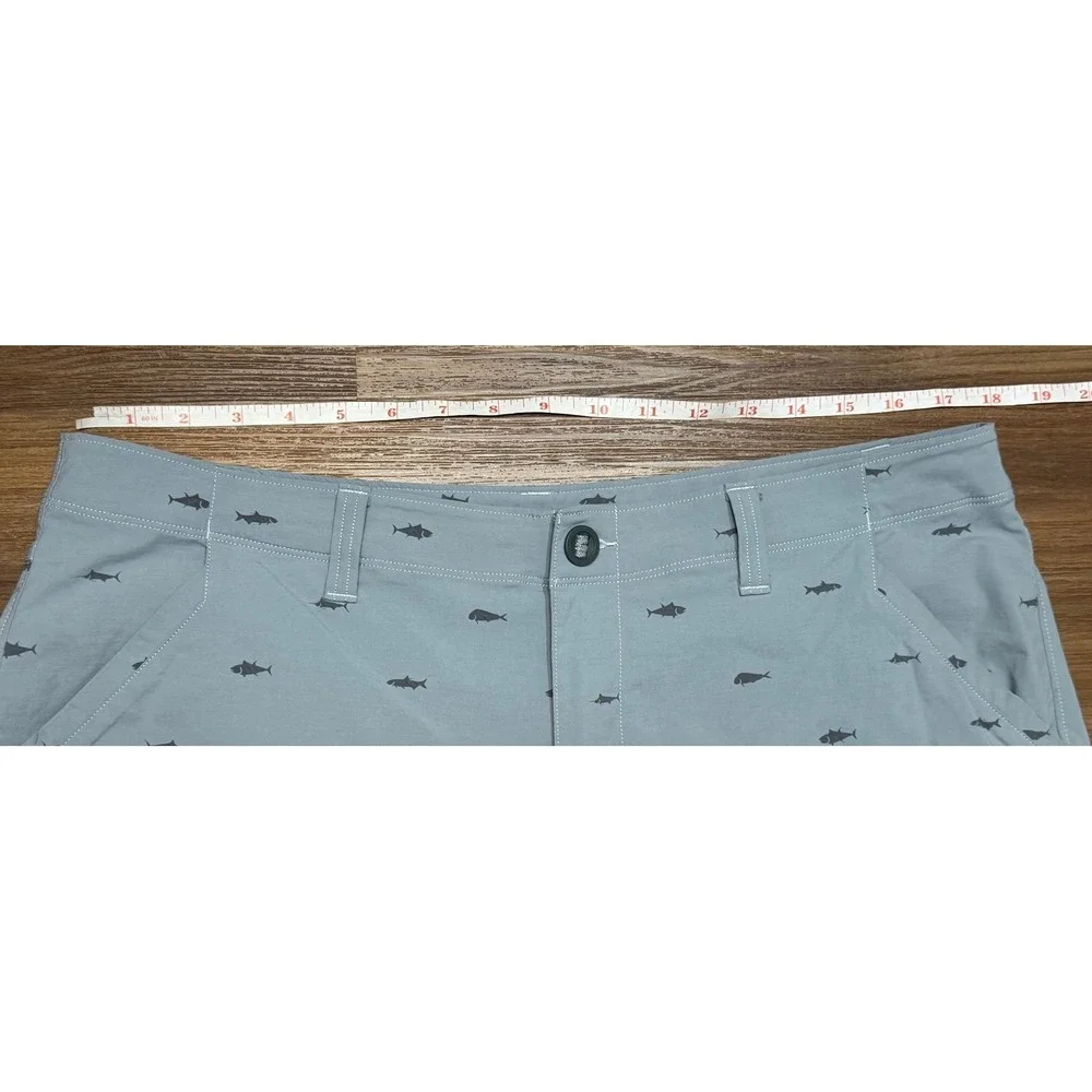 Under Armour HeatGear Mens Fish Hunter AOP Performance Shorts Blue Grey Size 38